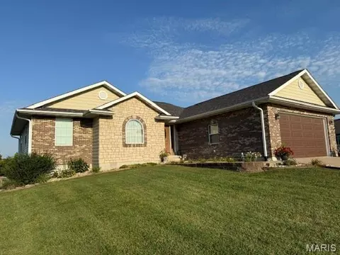 5752 Clear Crk, Hannibal, MO 63401