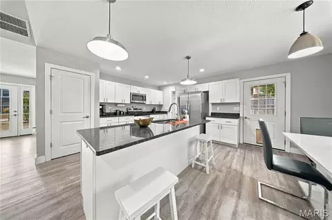 Kitchen - 12337 Weatherby Ct, Rolla, MO 65401 photo 2 of 4