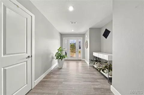 Entry Way - 12337 Weatherby Ct, Rolla, MO 65401 photo 2 of 2