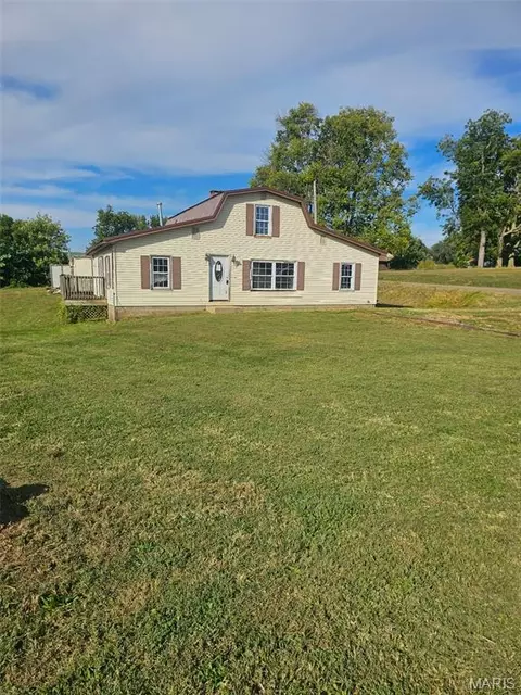 502 W Walnut St, Griggsville, IL 62340