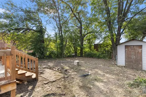 Exterior - 5129 S Compton Ave, Saint Louis, MO 63111 photo 9 of 9