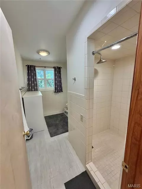 Bath - 800 E 10th St, Salem, MO 65560 photo 5 of 9