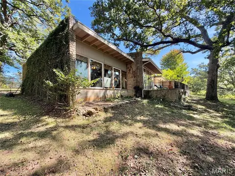 Exterior - 800 E 10th St, Salem, MO 65560 photo 5 of 25