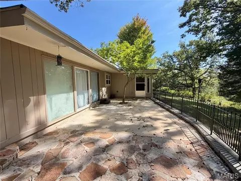 Exterior - 800 E 10th St, Salem, MO 65560 photo 9 of 25