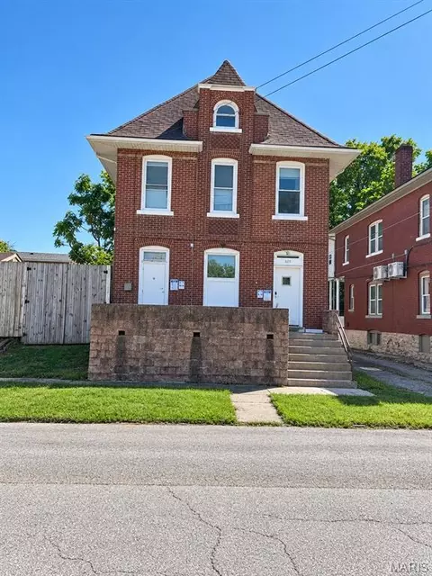 609 Church St, Hannibal, MO 63401