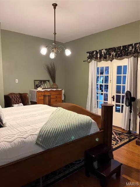 Bedroom - 126 W 2nd St, Hermann, MO 65041 photo 6 of 13