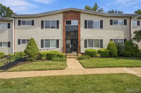 129 E Washington Ave #2S, Saint Louis, MO 63122