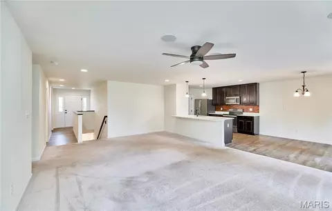Living - 526 Brookside Forest Ct, O'fallon, MO 63366 photo 3 of 4