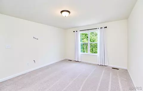 Bedroom - 526 Brookside Forest Ct, O'fallon, MO 63366 photo 2 of 9