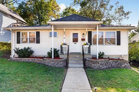 7034 Mitchell Ave, Saint Louis, MO 63117