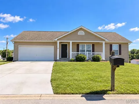 181 Granite Pointe Ln, Winfield, MO 63389
