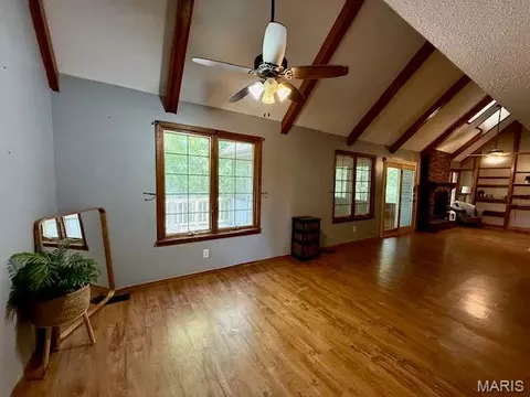 Living - 2130 Ridge Rd, Jackson, MO 63755 photo 1 of 3