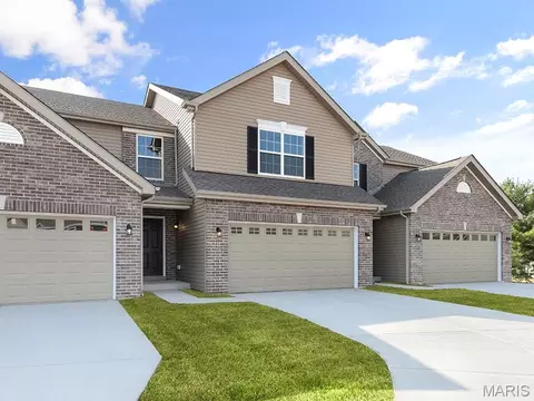 2 Burlington At Fairmount Grv, Saint Peters, MO 63376
