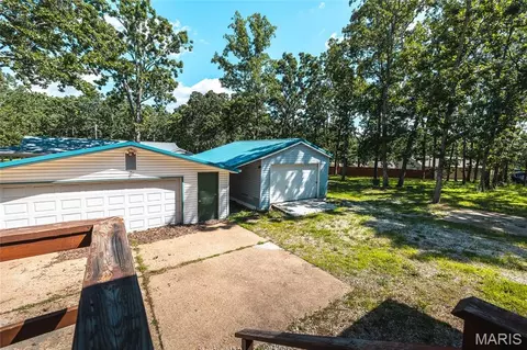Exterior - 777 Squaw Rd, Cuba, MO 65453 photo 5 of 11