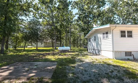 Exterior - 777 Squaw Rd, Cuba, MO 65453 photo 8 of 11