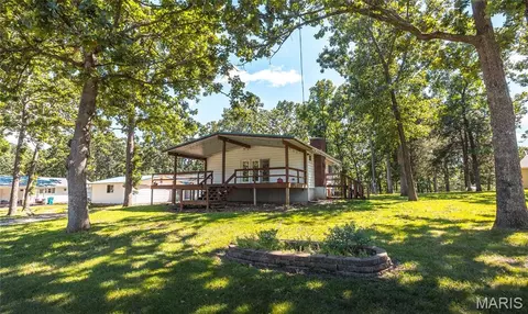 777 Squaw Rd, Cuba, MO 65453