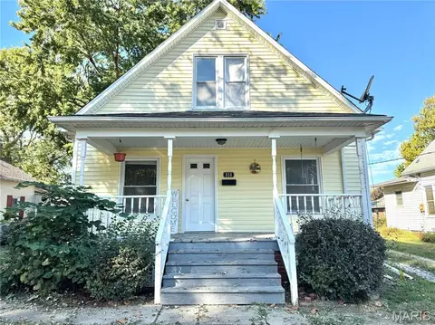 656 Anna St, Hillsboro, IL 62049
