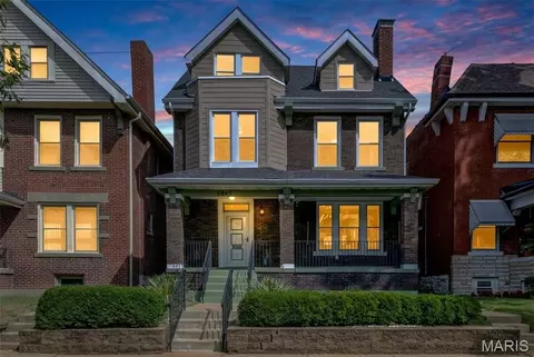 5849 De Giverville Ave, Saint Louis, MO 63112