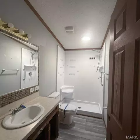 Bath - 6176 Sunset Dr, Cedar Hill, MO 63016 photo 3 of 3