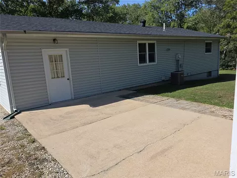 Exterior - 205 Midland Dr, Wright City, MO 63390 photo 1 of 4