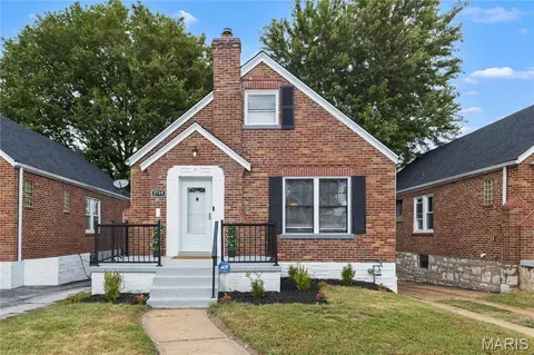 1739 Grape Ave, Saint Louis, MO 63147