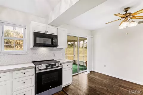 Kitchen - 3208 Denmark Dr #D, Bridgeton, MO 63044 photo 4 of 4