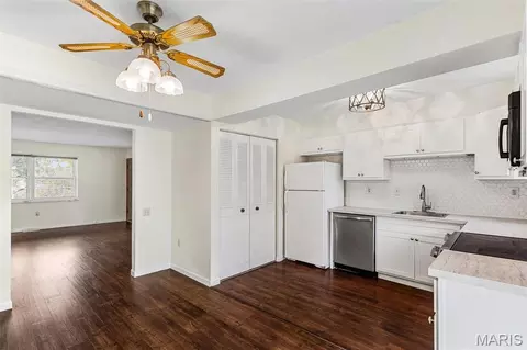 Kitchen - 3208 Denmark Dr #D, Bridgeton, MO 63044 photo 2 of 4