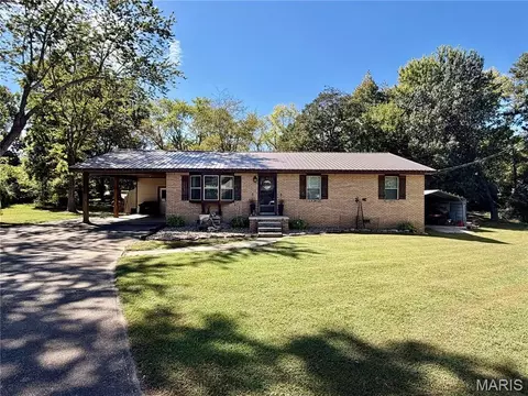 1927 Sunrise Cir, Poplar Bluff, MO 63901
