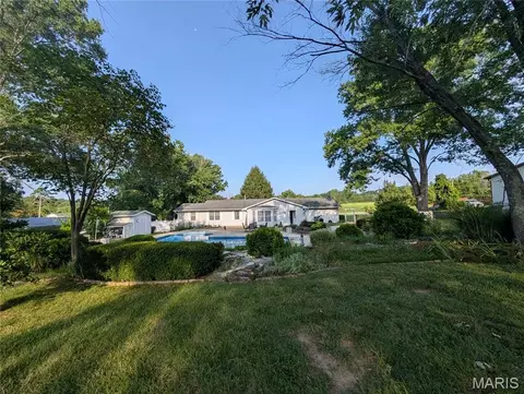 Exterior - 6460 Craig Dr, Cedar Hill, MO 63016 photo 6 of 14