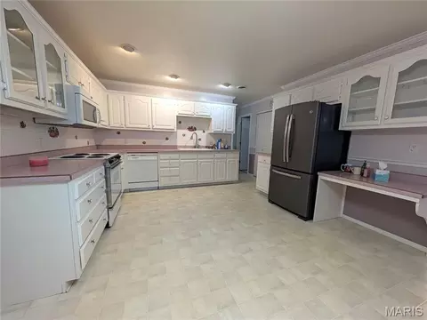 Kitchen - 6460 Craig Dr, Cedar Hill, MO 63016 photo 2 of 2