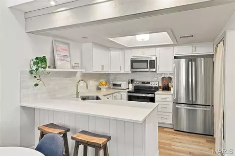 Kitchen - 103 Hemingway Ln #B, Weldon Spring, MO 63304 photo 1 of 4