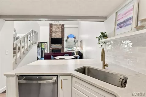 Kitchen - 103 Hemingway Ln #B, Weldon Spring, MO 63304 photo 3 of 4