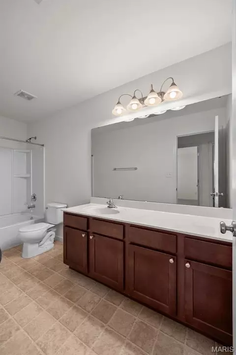 Bath - 1321 Commons Cir, Cottleville, MO 63304 photo 5 of 5