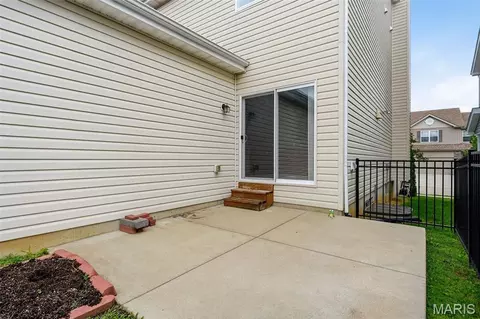 Undisclosed, Cottleville, MO 63304 photo 8