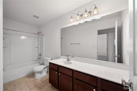 Bath - 1321 Commons Cir, Cottleville, MO 63304 photo 4 of 5
