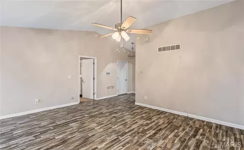 Living - 22885 Hickerson Dr, Saint Robert, MO 65584 photo 2 of 2