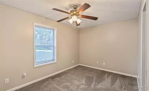 Bedroom - 22885 Hickerson Dr, Saint Robert, MO 65584 photo 3 of 6