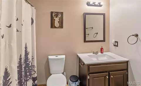 Bath - 22885 Hickerson Dr, Saint Robert, MO 65584 photo 1 of 3