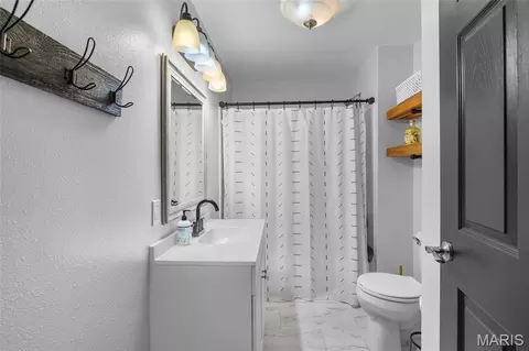 Bath - 123 W 5th St, Roxana, IL 62084 photo 1 of 3