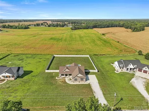 View/Area - 8357 Maple Grove Rd, Troy, IL 62294 photo 4 of 6