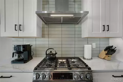 Kitchen - 8357 Maple Grove Rd, Troy, IL 62294 photo 3 of 4