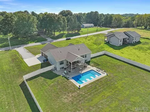 View/Area - 8357 Maple Grove Rd, Troy, IL 62294 photo 3 of 6