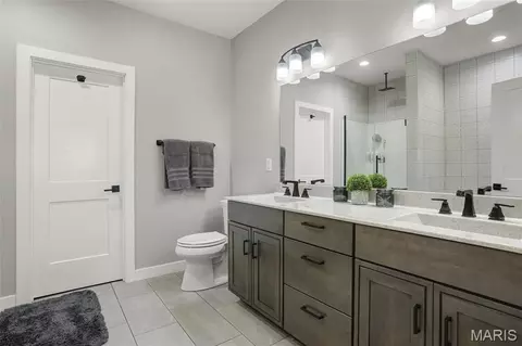 Bath - 8357 Maple Grove Rd, Troy, IL 62294 photo 1 of 5