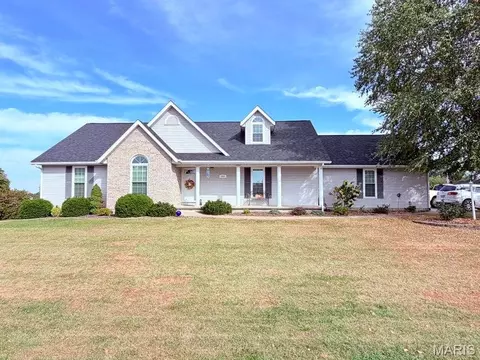 200 N Columbus St, Montgomery City, MO 63361