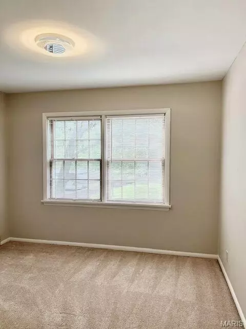 Bedroom - 612 Thunderbird Ct, Chesterfield, MO 63017 photo 2 of 3