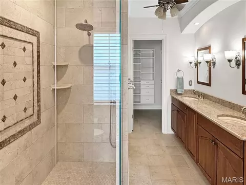 Bath - 524 W Front St, Washington, MO 63090 photo 6 of 10