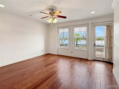 Living - 524 W Front St, Washington, MO 63090 photo 6 of 7