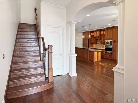 Entry Way - 524 W Front St, Washington, MO 63090 photo 2 of 3