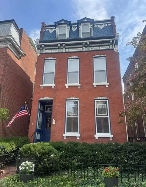 2414 S 13th St, Saint Louis, MO 63104