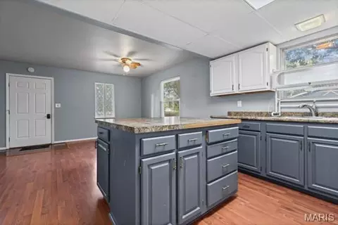 Entry Way - 2941 Meyer Rd, Festus, MO 63028 photo 1 of 3